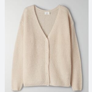 Wifred Aritzia Cream Front To Back Lightweight Cardigan Knit Sweater Large L